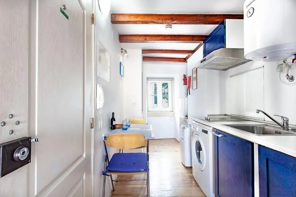 Apartamento Mouraria 2 - View From French Balcony & Smart Check-In Lisboa