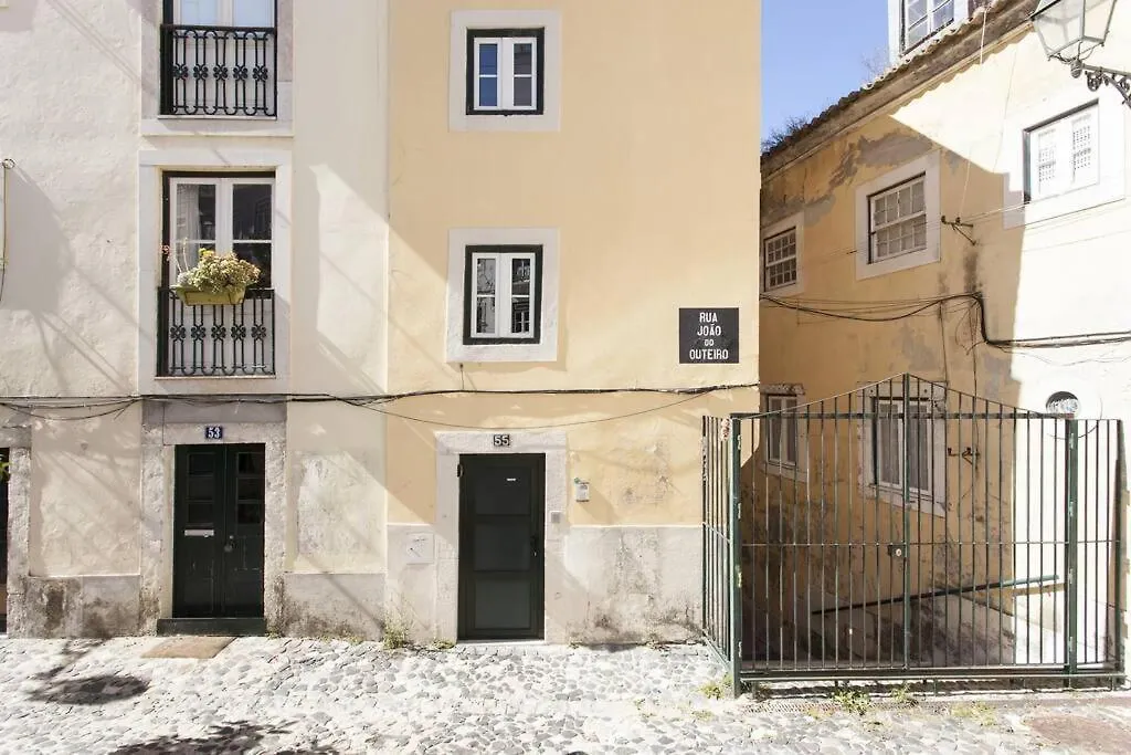 Apartamento Mouraria 2 - View From French Balcony & Smart Check-In Lisboa